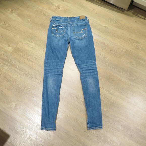 American Eagle Distressed High Rise Jegging Size 4 - Picture 10 of 14